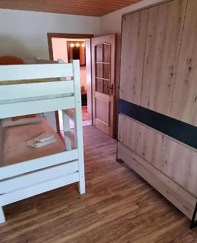 Lägenhet Lissi - Ruhig, Idyllisch & Grosszuegig *